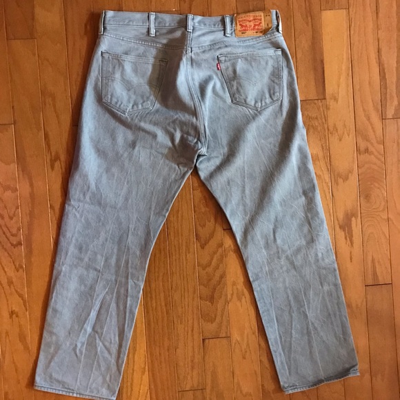 Men’s Faded Light Blue 501 Button 🪰Levi’s Jeans! - Picture 9 of 11